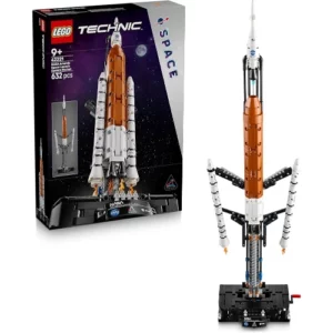 La fusée SLS NASA Artemis lego 42221